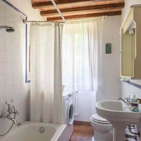 Casale Lombriciano