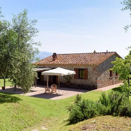 Casale Lombriciano Nyaraló Cortona