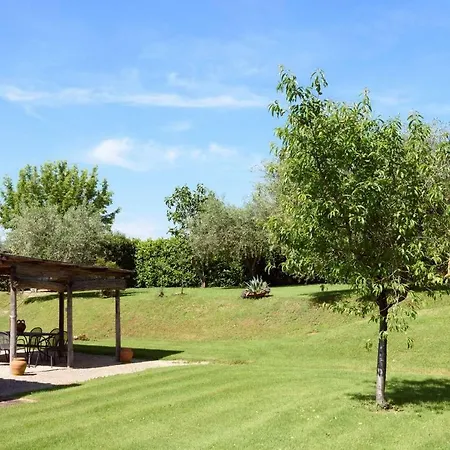 Nyaraló Casale Lombriciano *