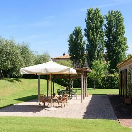 Casale Lombriciano * Кортона