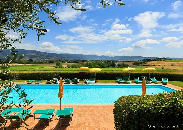 Casale Lombriciano Nyaraló *